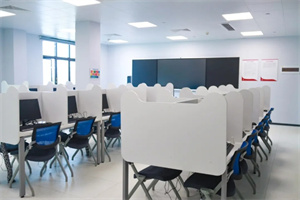 广州市中黄港澳子弟学校校园环境